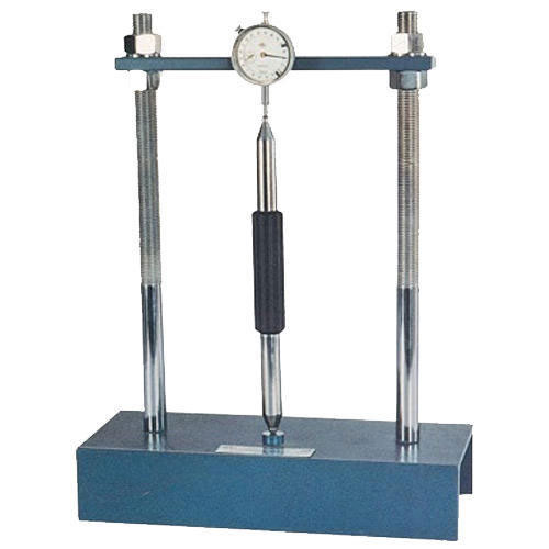 Manufacturer, Exporter, Importer, Supplier, Wholesaler, Retailer, Trader of Length Comparator in New Delhi, Delhi, India.